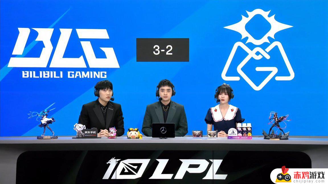 LPL季后赛：ON机器人帅气神钩！BLG 3-2 OMG！